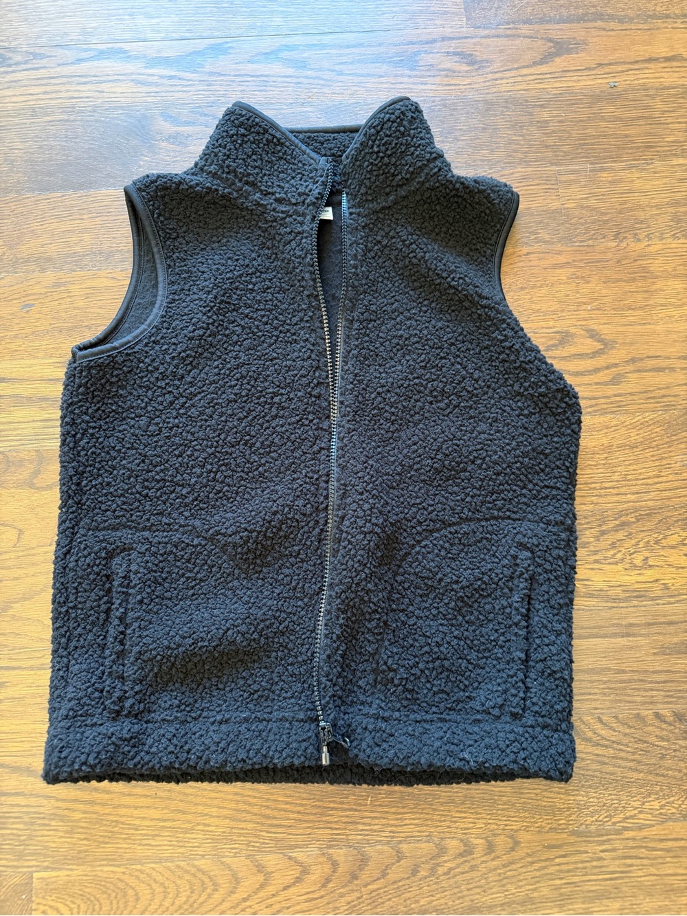 New Old Navy Black Kids Sherpa Vest with Front Zipper